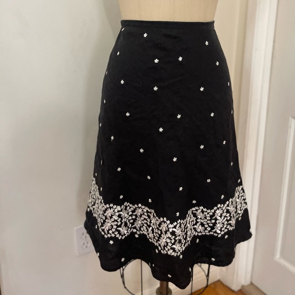 Appraisal Ramie/Rayon Tea Party Embroidered A-Line Black And White Polka Dots - Picture 3 of 6
